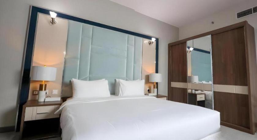 Alazmi Hotel Дубай Экстерьер фото